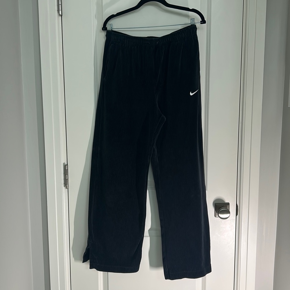 Nike size medium high waisted wide leg sweatpants